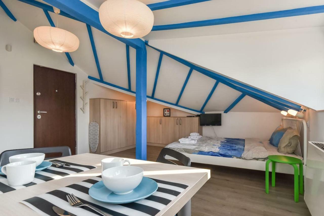 The Ivy House - A Cozy Attic Near The City Center By Flat Mаnager София Экстерьер фото